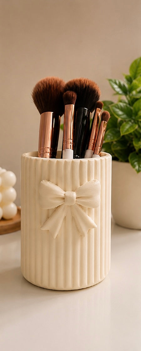 Ribbon Bow Brush Holder
